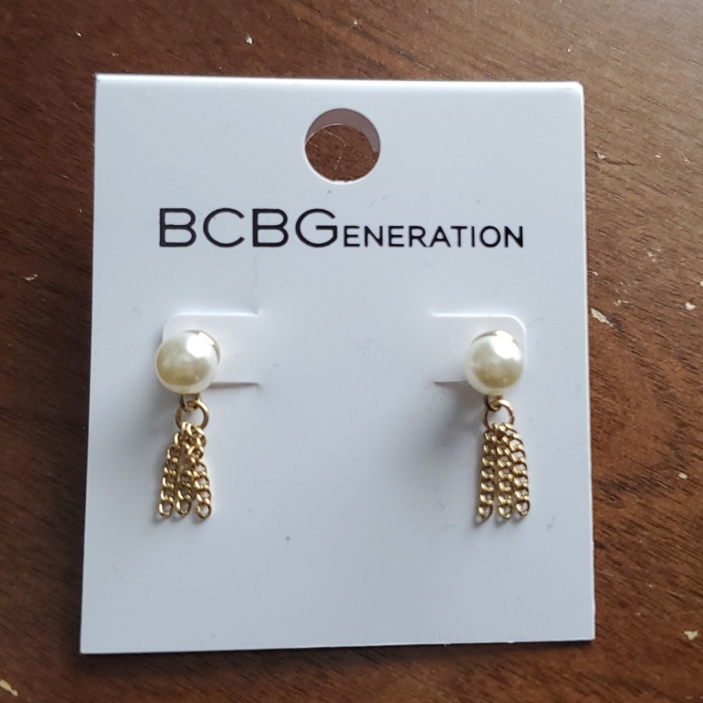 NWT Gold & Pearl BCBGeneration Tassel Earrings